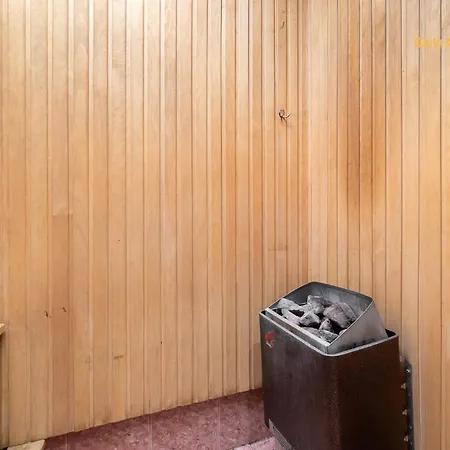 Luxury With Sauna By Rikas Lägenhet *