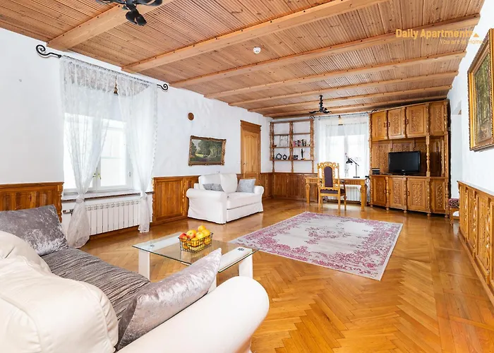 Luxury With Sauna By Rikas Apartamento