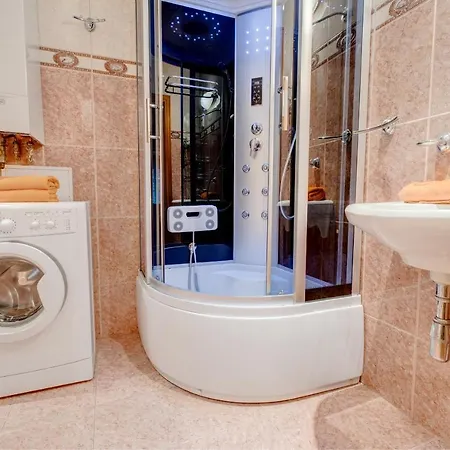 Luxury With Sauna By Rikas Appartement